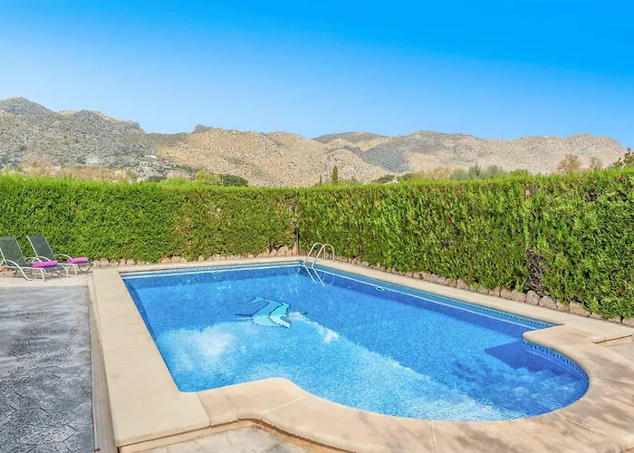 Raquel Польєнса